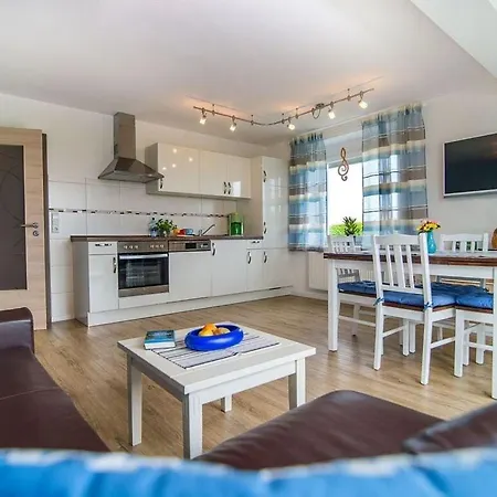 Charming In Dachau Apartment